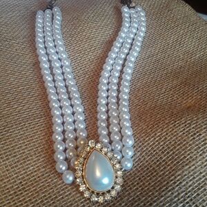 Havard Pearl Necklace Rhinestone Pendant